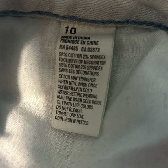 American Eagle Jean Shorts size 10! - Picture 3 of 4